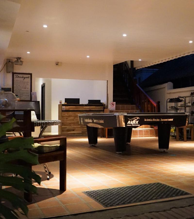 Downtown Hostel หลวงพระบาง ภายนอก รูปภาพ